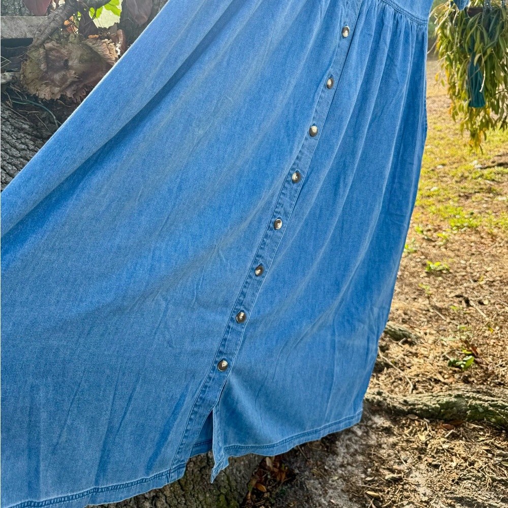 Vtg.Blue Chambray denim maxi dress with corduroy collar and 2 pockets by Adonna - Picture 8 of 13